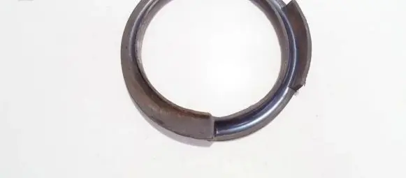 BMW 1 E81 E87 Front coil spring rubber mount 119867