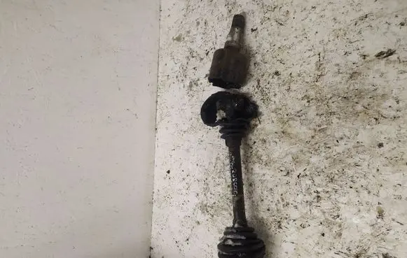 Volvo S40 Front driveshaft