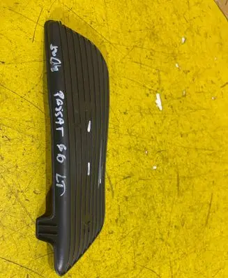 Volkswagen PASSAT B6 Glove box pad 3C4868145