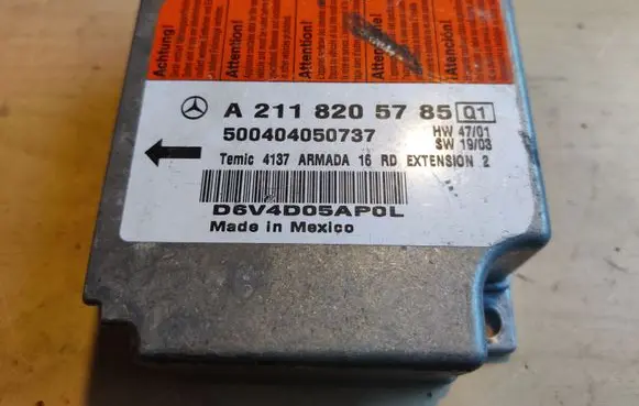 Mercedes-Benz E W211 Airbag control unit/module A2118205785 500404050737