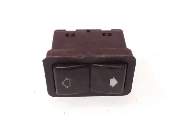 BMW 5 E39 Electric window control switch 8368974