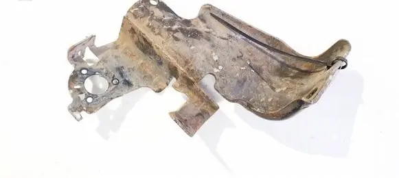 Engine mounting bracket