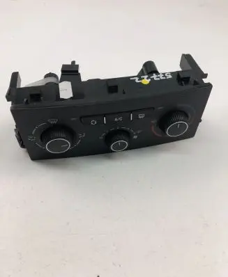 Peugeot 207 Climate control unit 69910014