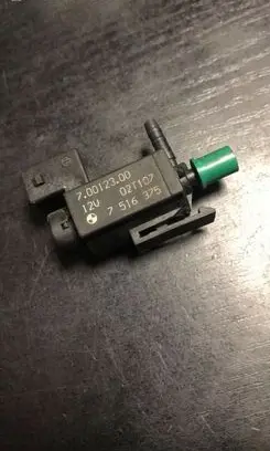 BMW 7 E65 E66 Vacuum valve 7516375