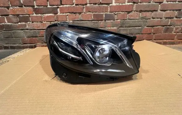 Mercedes-Benz E W238 Headlight/headlamp A2139066604