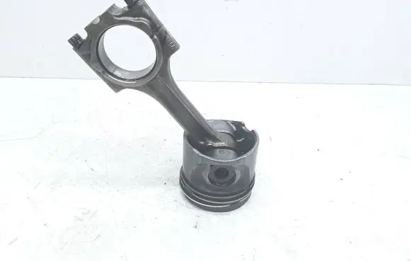 Volvo XC90 Piston with connecting rod