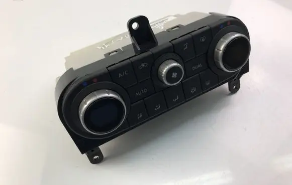 Nissan Qashqai+2 Climate control unit 27500BB56A