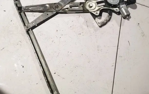 Toyota Yaris Sliding door window regulator with motor 