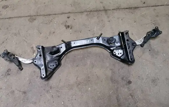 BMW 7 E32 Front subframe