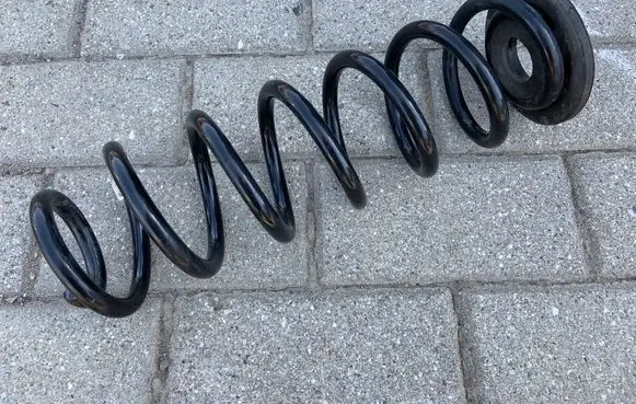 Audi A3 S3 8V Rear coil spring 5Q0511115BG 5Q0511115