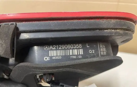 Mercedes-Benz E W212 Tailgate rear/tail lights A2129060358