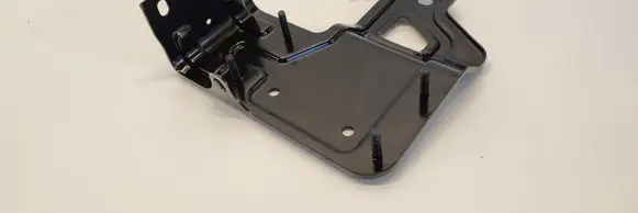 Radiator mount bracket