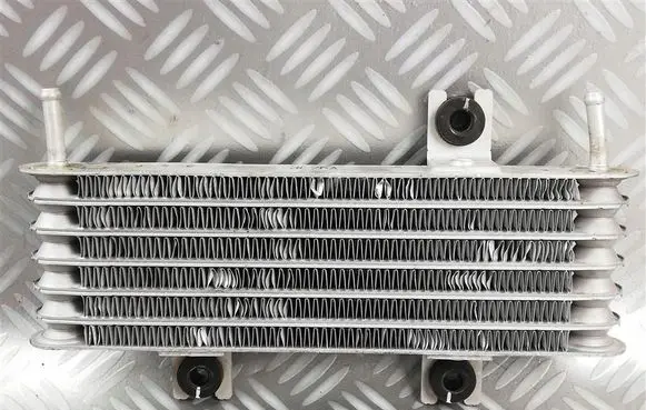 Nissan Pulsar Power steering radiator 3L26A