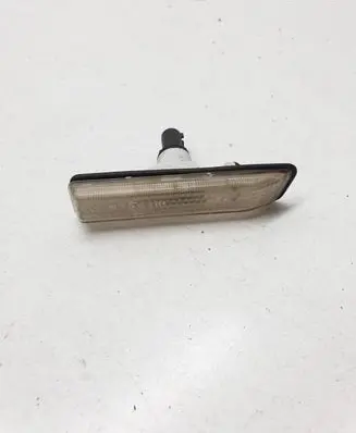 BMW X5 E53 Front fender indicator light 8382104