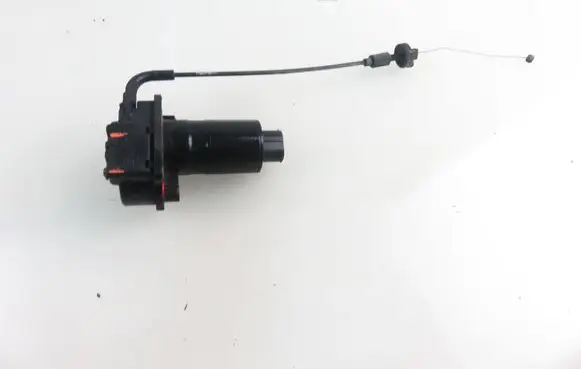Accelerator throttle pedal