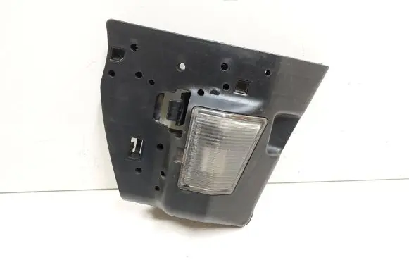 BMW 3 E46 Tail light bulb cover holder 8383823 230041 63218383099