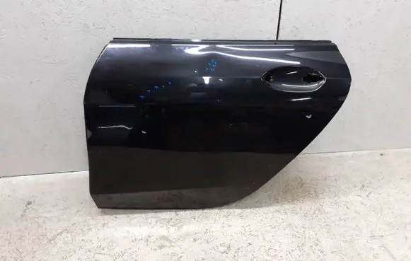 BMW 2 F44 Rear door