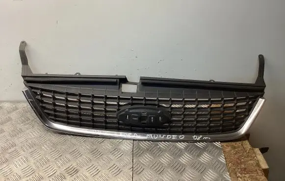 Ford Mondeo MK IV Front bumper upper radiator grill 7S718200A 7S718200D