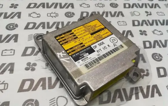Lexus IS 220D-250-350 Airbag control unit/module 0285001904 8917053110