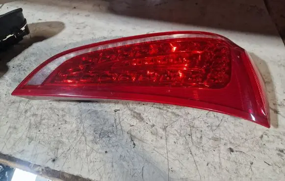 Rear/tail lights