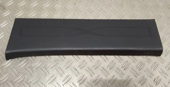 Tesla Model X Rear sill trim cover 105318900F