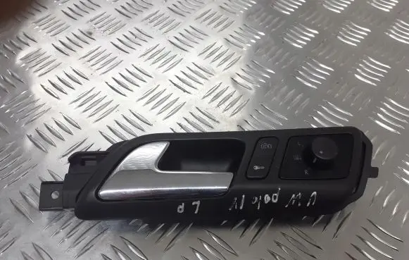 Volkswagen Polo IV 9N3 Front door interior handle 6Q1837247G