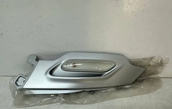 Mini Cooper Countryman R60 Front fender indicator light 9802607 61697910