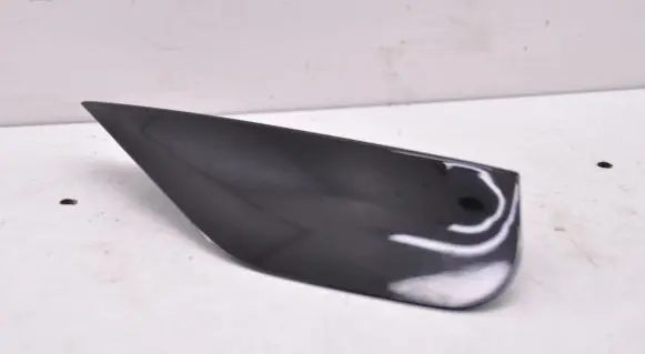 Rear fender molding trim