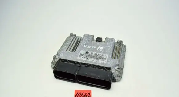 Volkswagen Touran I Engine control unit/module 03G906021MM 0281014044