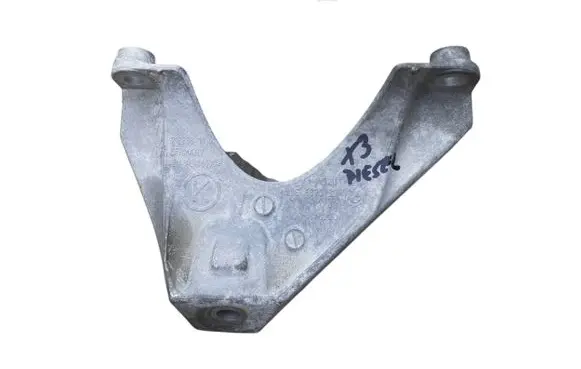 BMW X3 G01 Engine mounting bracket 6870750