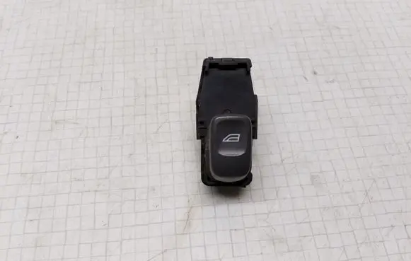 Volvo S60 Electric window control switch 9472275