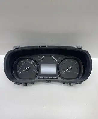 Citroen Jumpy Speedometer (instrument cluster) 9822470480 SN20310861