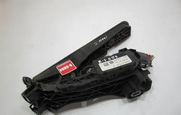 Volkswagen PASSAT B7 Accelerator throttle pedal 1K1721503AB 6PV01049800