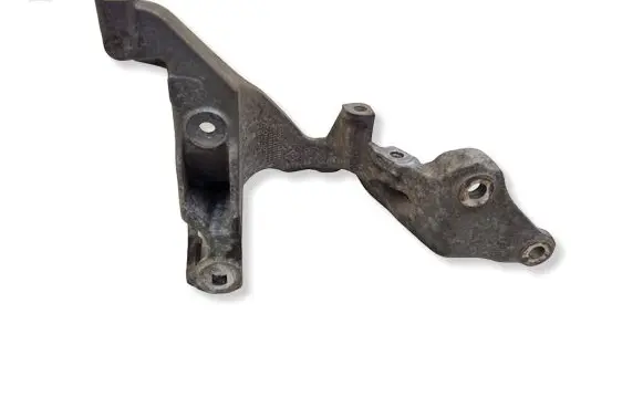 Nissan Qashqai EGR valve cooler bracket A6261410040 147174072R