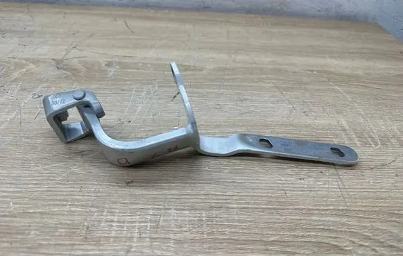 Audi A7 S7 4G Tailgate/trunk/boot hinge 4G8827300 RH0612