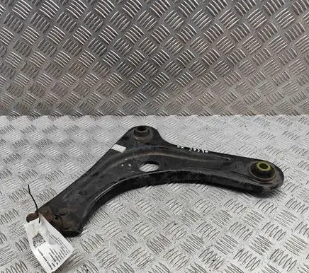 Citroen C3 Front lower control arm/wishbone 9670772080