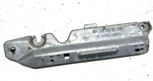 Mercedes-Benz CLS C219 Other interior part A2198150631