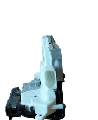 Audi A3 S3 8V Front door lock 8X2837016B