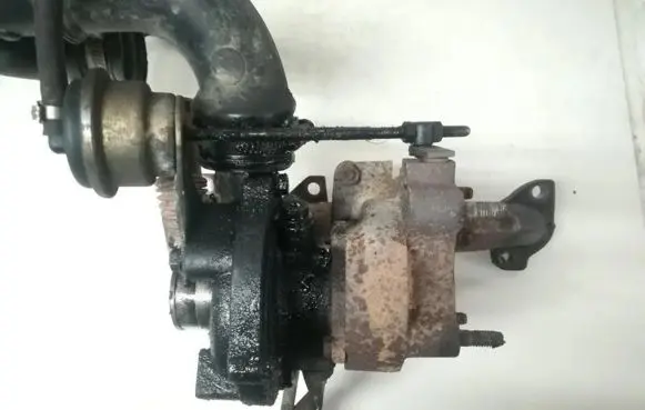 Nissan Micra Turbo 22735h 33771