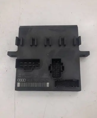 Audi A4 S4 B6 8E 8H Comfort/convenience module 8E0907279N