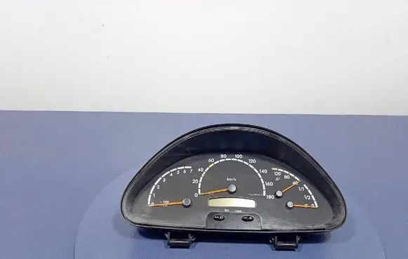 Mercedes-Benz Sprinter W901 W902 W903 W904 Speedometer (instrument cluster) A0014468521