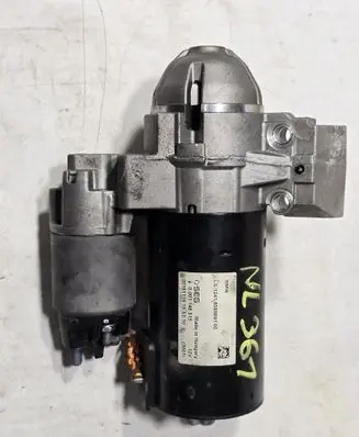 BMW 5 G30 G31 G38 Starter motor 8589891