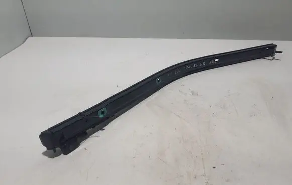 Mercedes-Benz Citan II W420 Sliding door middle roller runner 745900296R