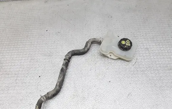 Mazda 5 Brake fluid reservoir C23643550