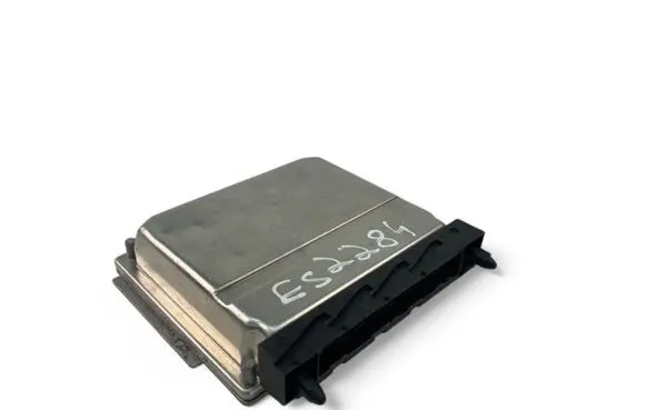 Volvo XC70 Engine control unit/module ECU 30668478A 0261208289