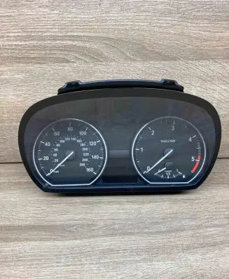 BMW 1 E81 E87 Speedometer (instrument cluster) 9166824 1024985