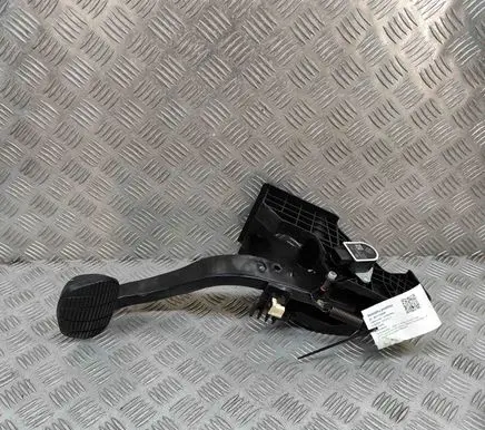 BMW 2 F45 Brake pedal 6855309 6856596
