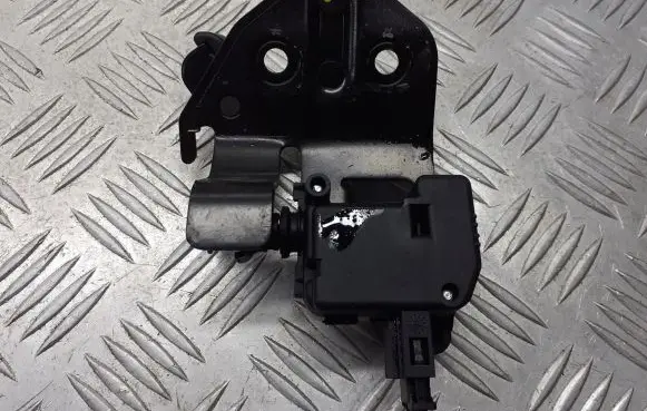 Skoda Octavia Mk2 (1Z) Tailgate/trunk/boot lock/catch/latch 1Z0827511C