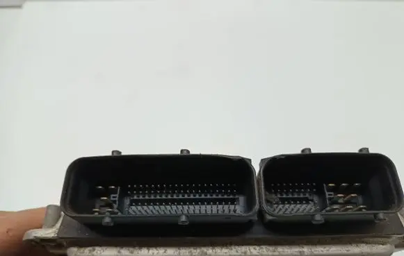 Skoda Octavia Mk2 (1Z) Engine control unit/module 038906012CL 28SA5110 0281010380