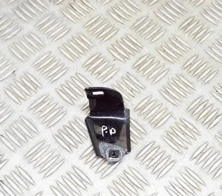 Fender mounting bracket